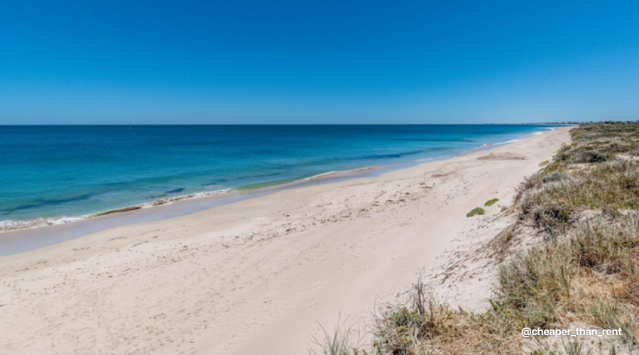 Madora Bay