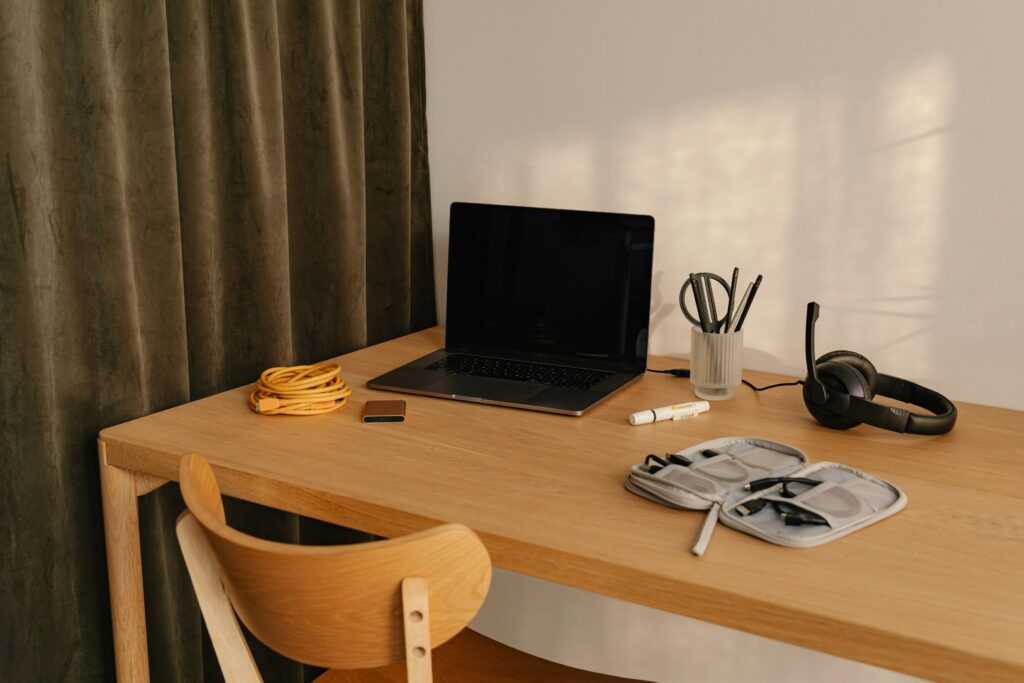 Desk 2 2